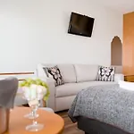 Lokkilinna 3*