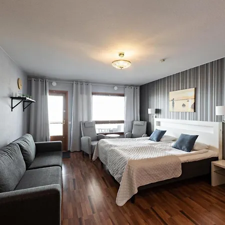 Hotelli Lokkilinna 3*