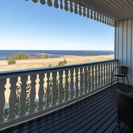 Hotell Lokkilinna 3*