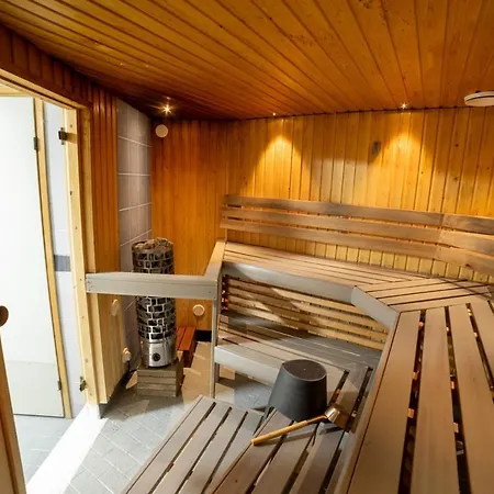Hotel Lokkilinna 3*
