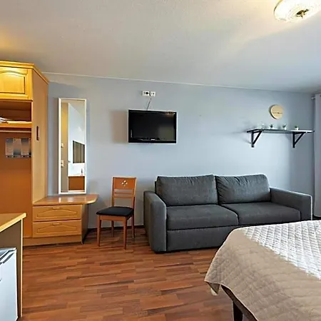 Lokkilinna Hotel